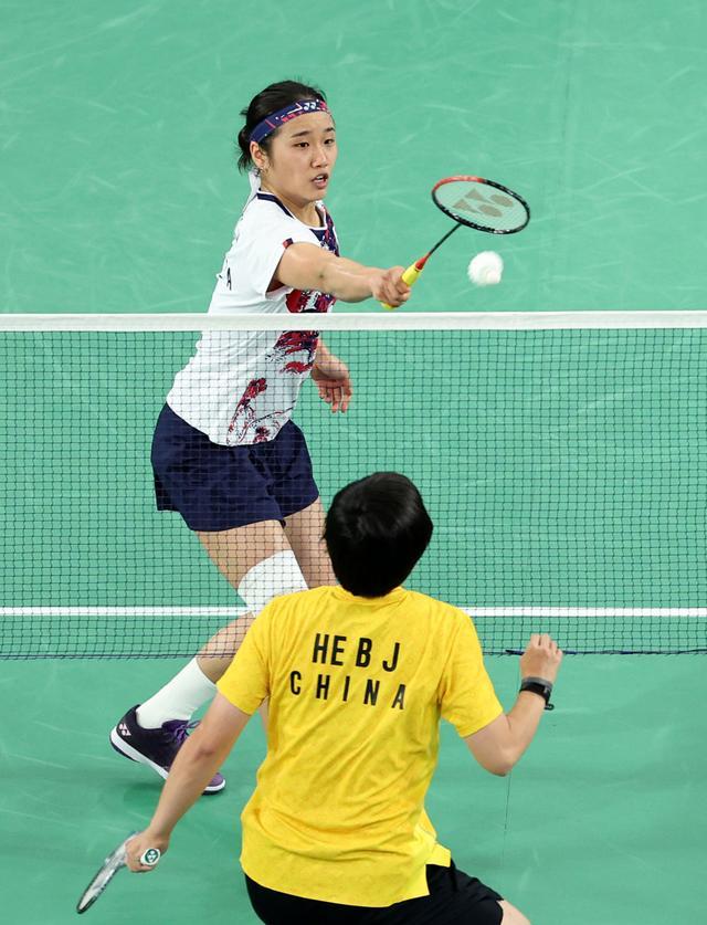 手的较量中 手的较量中